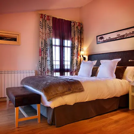 Hotel De Guara 3*
