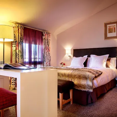 Hotel De Guara 3*